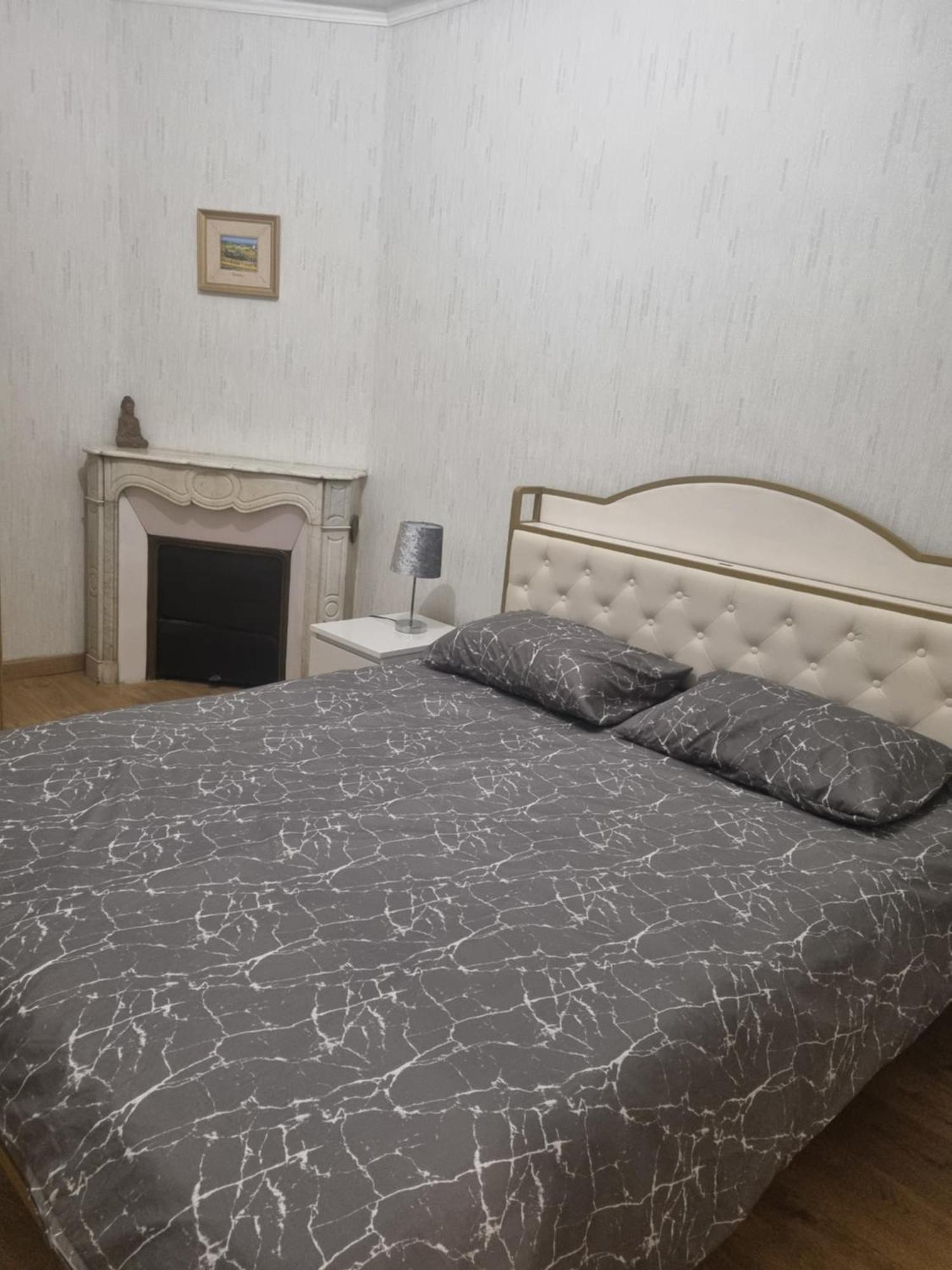 Appartement Au Coeur De La Ville Шалон-сюр-Сон Екстериор снимка